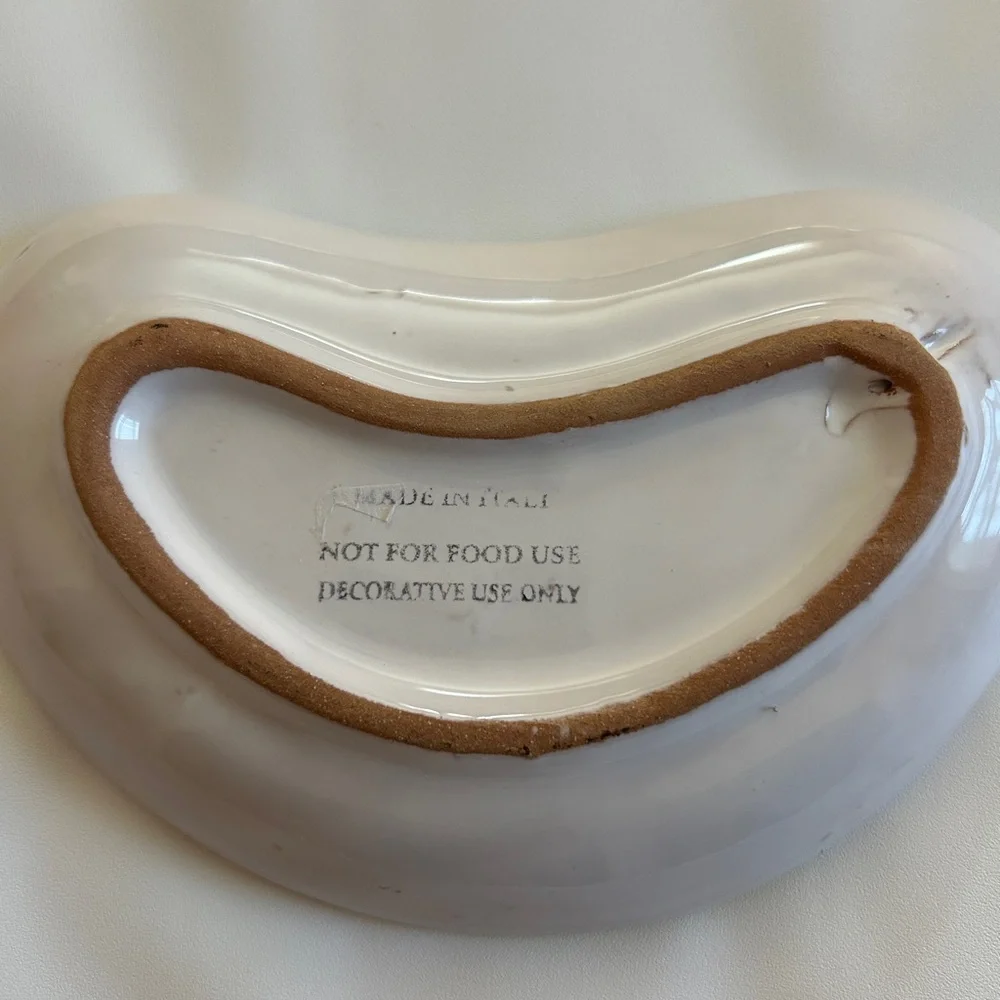 La Musa Pottery Decorative Dish. - Picture 4 of 4